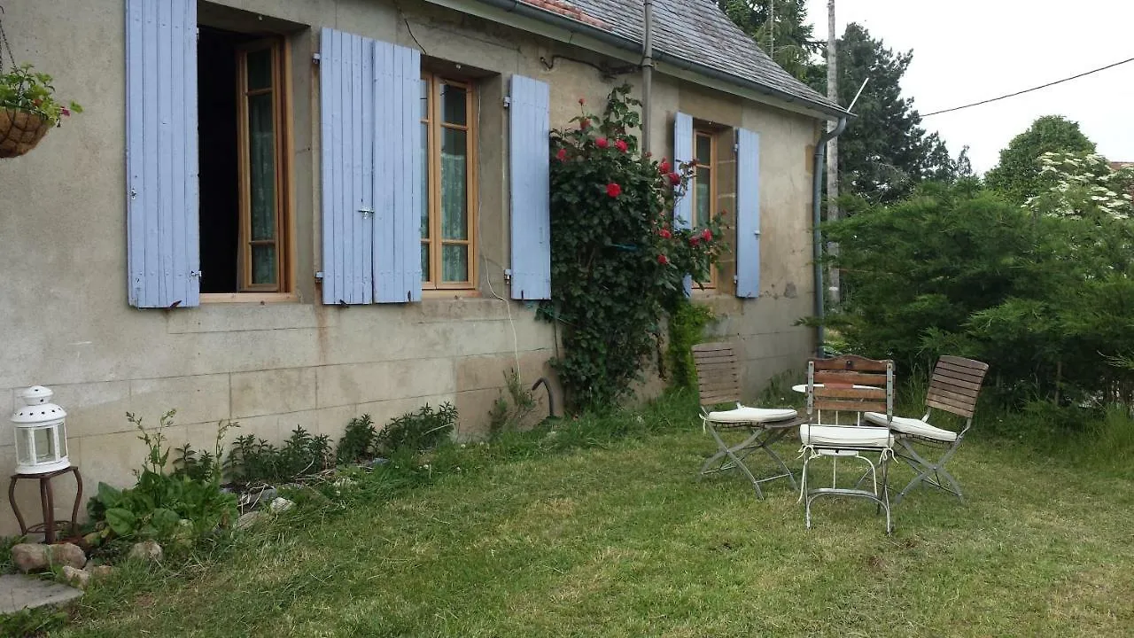 Le Petit Savriere B&B Tronget Bed & Breakfast