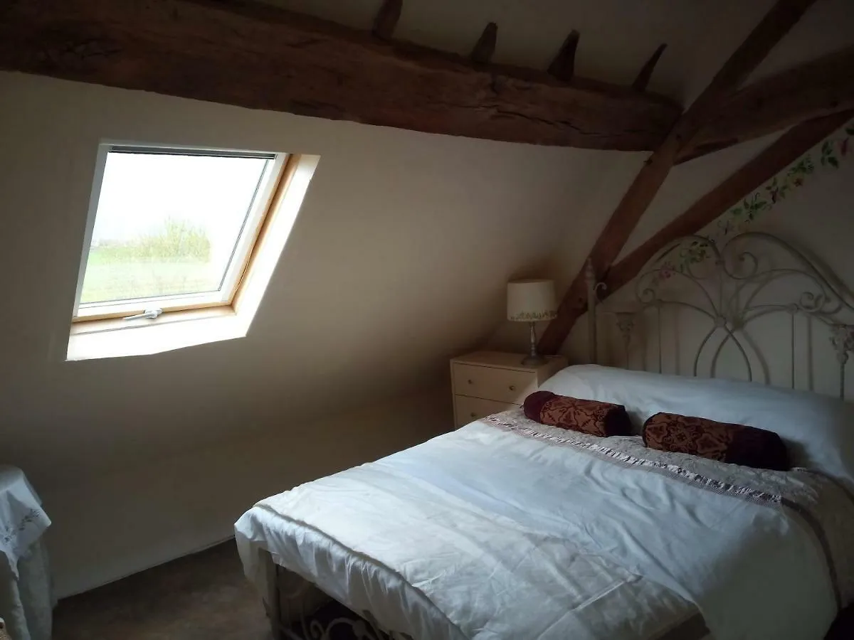 Le Petit Savriere B&B Tronget 0*,  France